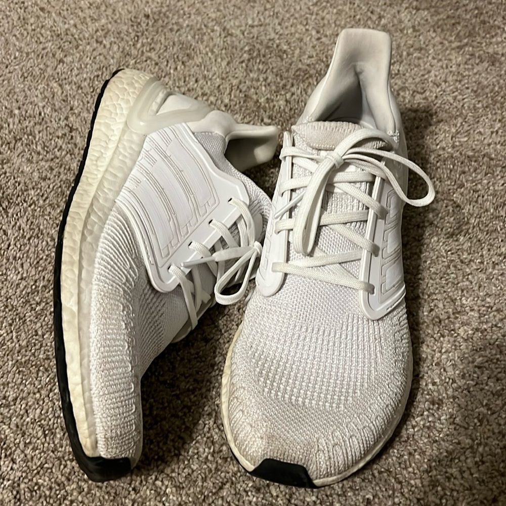 Women’s Size 10 UltraBoost